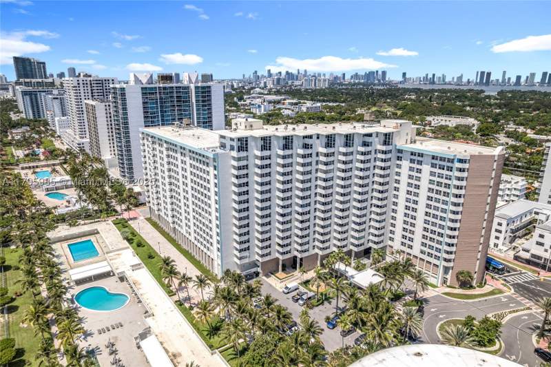 1 bedroom Condominium at 2899 Collins Ave 1218, Triton Tower Condo, Miami Beach — photo 4