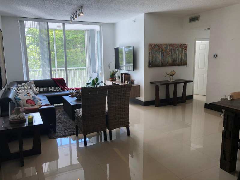 3 bedroom Condominium at 9725 NW 52nd St 407, Doral House Condo No 3, Doral — photo 1