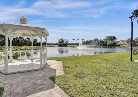 9725 NW 52nd St 407, Doral FL - photo 20 of 22