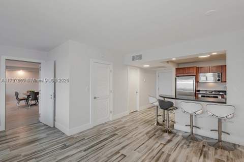 2301 Collins Ave 1532, Miami Beach FL - photo 20 of 28