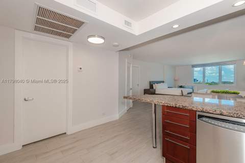 2301 Collins Ave 1531, Miami Beach FL - photo 21 of 25