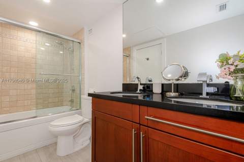 2301 Collins Ave 1531, Miami Beach FL - photo 23 of 25