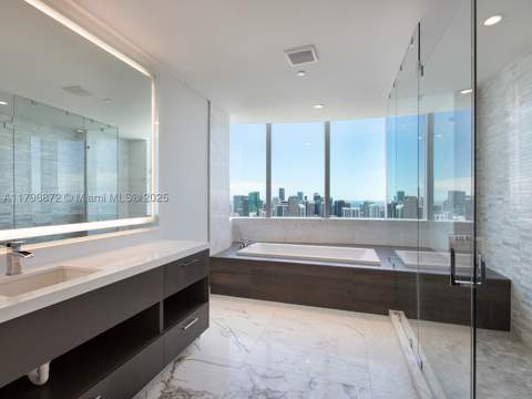 851 NE 1st Ave Ph5011, Miami FL - photo 18 of 35