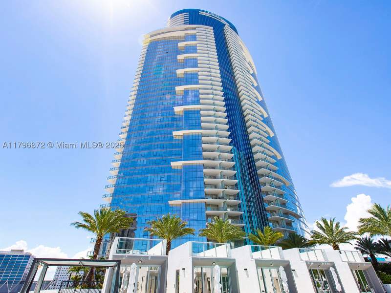 4 bedroom Condominium at 851 NE 1st Ave Ph5011, Paramount Miami Worldcent, Miami — photo 5
