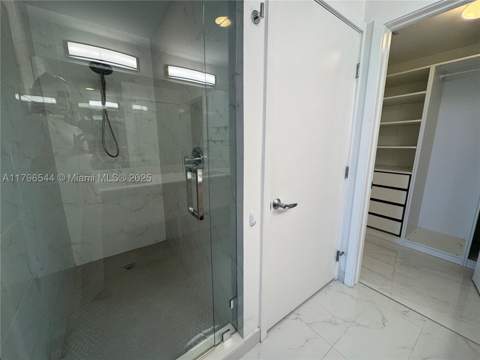 16385 Biscayne Blvd 1806 +1 parking, North Miami Beach FL - photo 10 of 24
