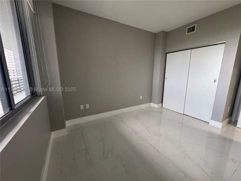 16385 Biscayne Blvd 1806 +1 parking, North Miami Beach FL - photo 12 of 24