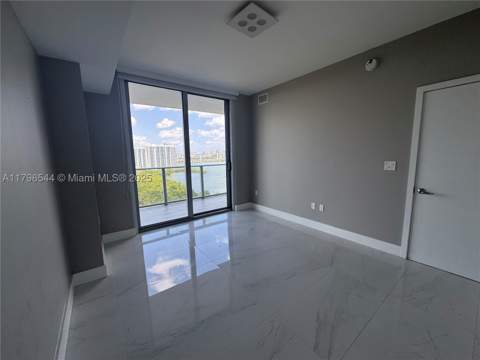 16385 Biscayne Blvd 1806 +1 parking, North Miami Beach FL - photo 7 of 24