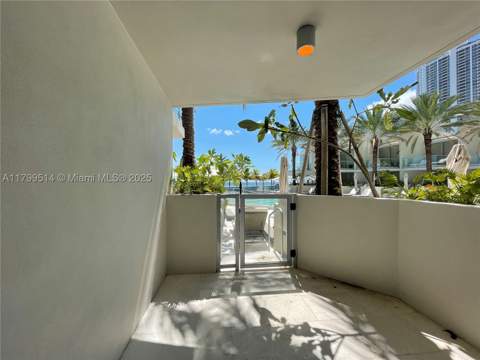 18501 Collins Avenue Cabana 12, Sunny Isles Beach FL - photo 6 of 12