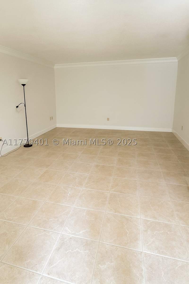 2 bedroom Condominium at 800 NE 199th St 105D, Northlake Vlg At Calif Cl, Miami — photo 3