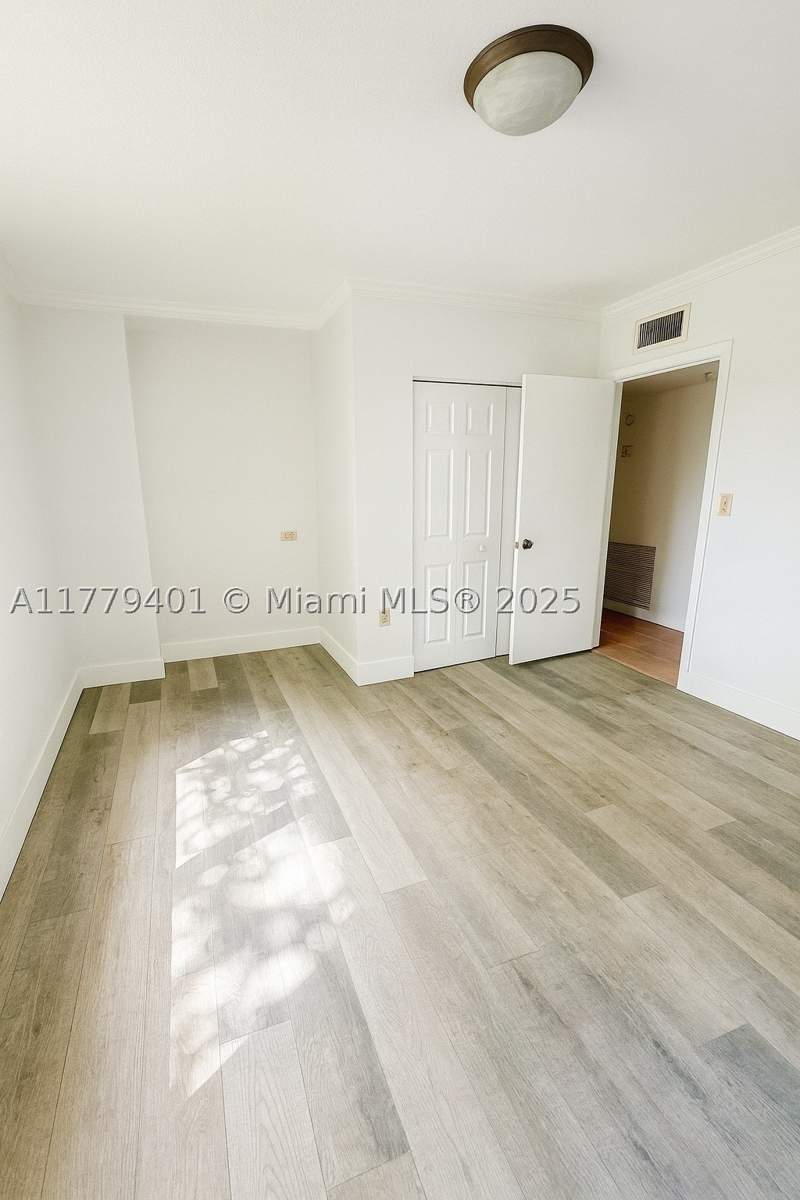 2 bedroom Condominium at 800 NE 199th St 105D, Northlake Vlg At Calif Cl, Miami — photo 4