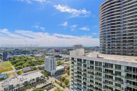 1750 N Bayshore Dr 4007, Miami FL - photo 12 of 25