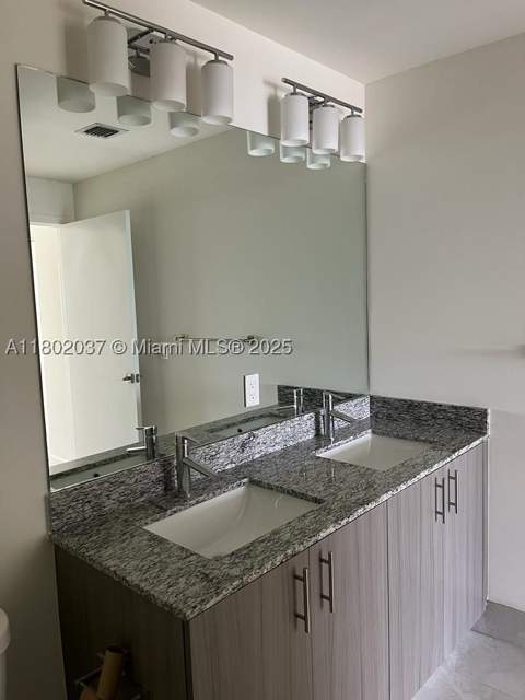 5350 NW 84th Ave 1207, Doral FL - photo 13 of 37