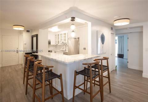 6061 Collins Ave 7D, Miami Beach FL - photo 6 of 39