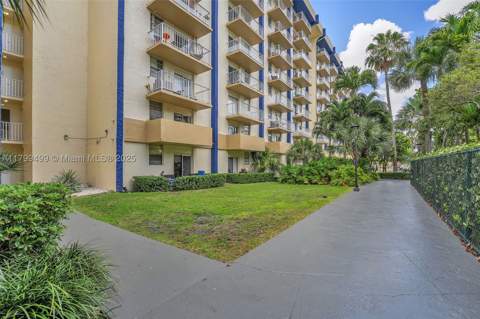 4550 NW 9th St 106E, Miami FL - photo 20 of 23