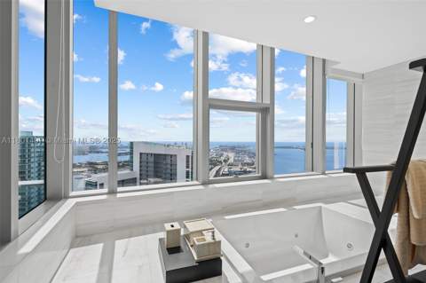 851 NE 1st Ave Ph 5401, Miami FL - photo 18 of 89