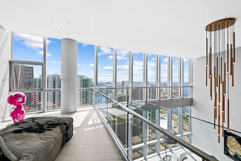 5 bedroom Condominium at 851 NE 1st Ave Ph 5401, Paramount Miami Worldcent, Miami — photo 2