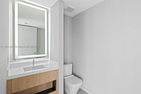 851 NE 1st Ave Ph 5401, Miami FL - photo 24 of 89