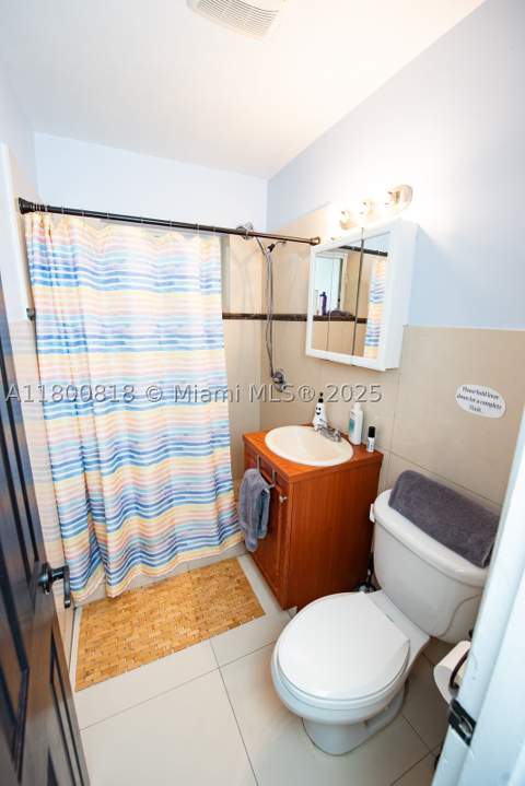 16910 NE 8th Ct, North Miami Beach FL - photo 17 of 41