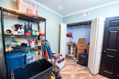 16910 NE 8th Ct, North Miami Beach FL - photo 19 of 41