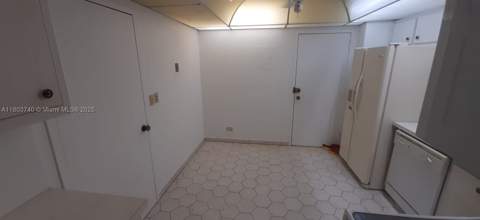 251 174th St 1711, Sunny Isles Beach FL - photo 13 of 35