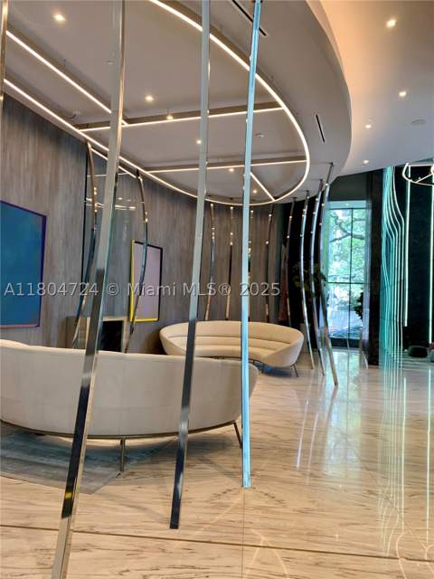 1000 Brickell Plz 1805, Miami FL - photo 16 of 32