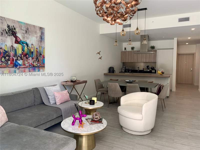 1 bedroom Condominium at 1000 Brickell Plz 1805, Brickell Flatiron Condo, Miami — photo 2