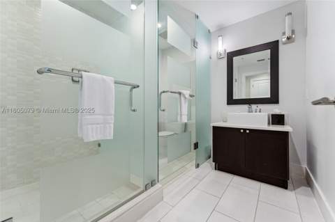 5300 NW 87th Ave 1513, Doral FL - photo 9 of 34