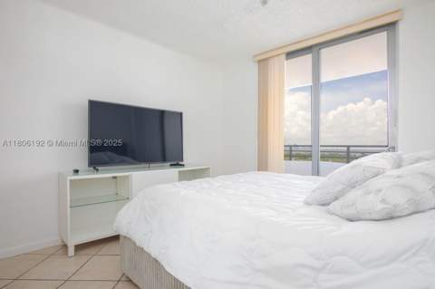 5555 Collins Ave 14U, Miami Beach FL - photo 14 of 40