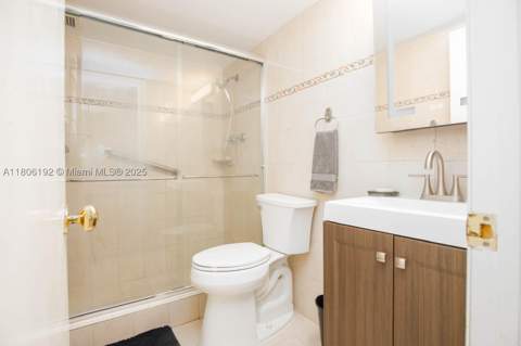 5555 Collins Ave 14U, Miami Beach FL - photo 21 of 40
