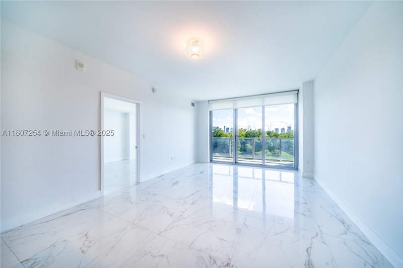 2 bedroom Condominium at 16385 Biscayne Blvd 417, The Harbour South Condo, North Miami Beach — photo 4