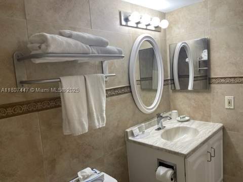 19201 Collins Ave 714, Sunny Isles Beach FL - photo 19 of 27