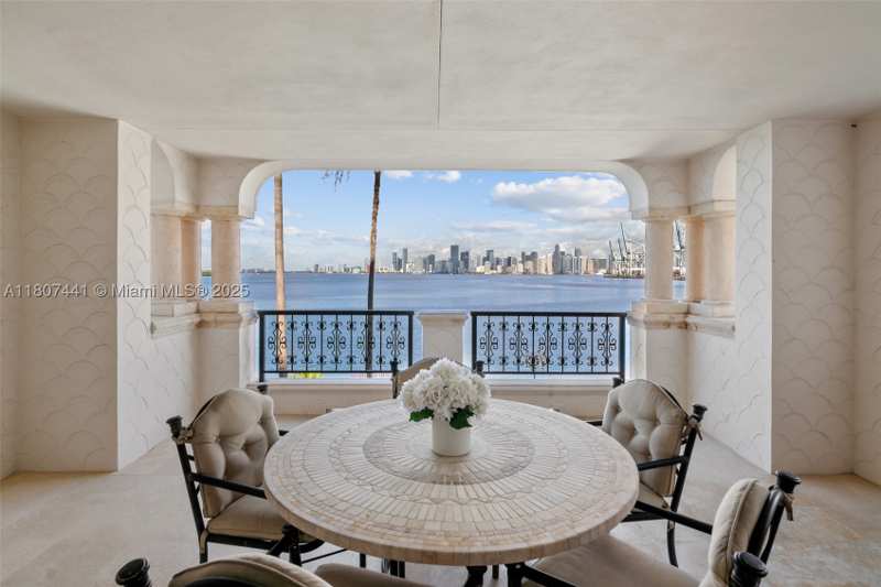2 bedroom Condominium at 5235 Fisher Island Dr 5235, Bayview Fisher Isl Condo, Miami Beach — photo 1