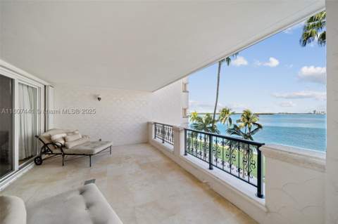 5235 Fisher Island Dr 5235, Miami Beach FL - photo 17 of 68