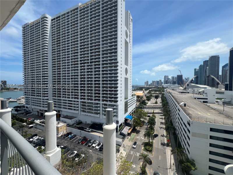 1 bedroom Condominium at 1750 N Bayshore Dr 1410, Opera Tower Condo, Miami — photo 1