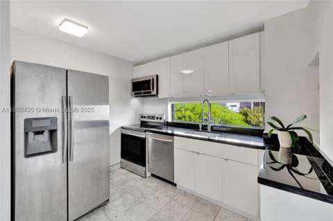 16919 N Bay Rd 521, Sunny Isles Beach FL - photo 7 of 55