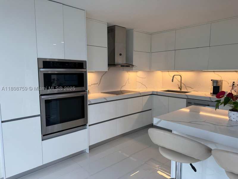 1 bedroom Condominium at 6423 Collins Ave 1001, Mar Del Plata Condo, Miami Beach — photo 1