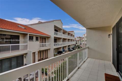 21388 Marina Cove Cir 13-G, Aventura FL - photo 7 of 50