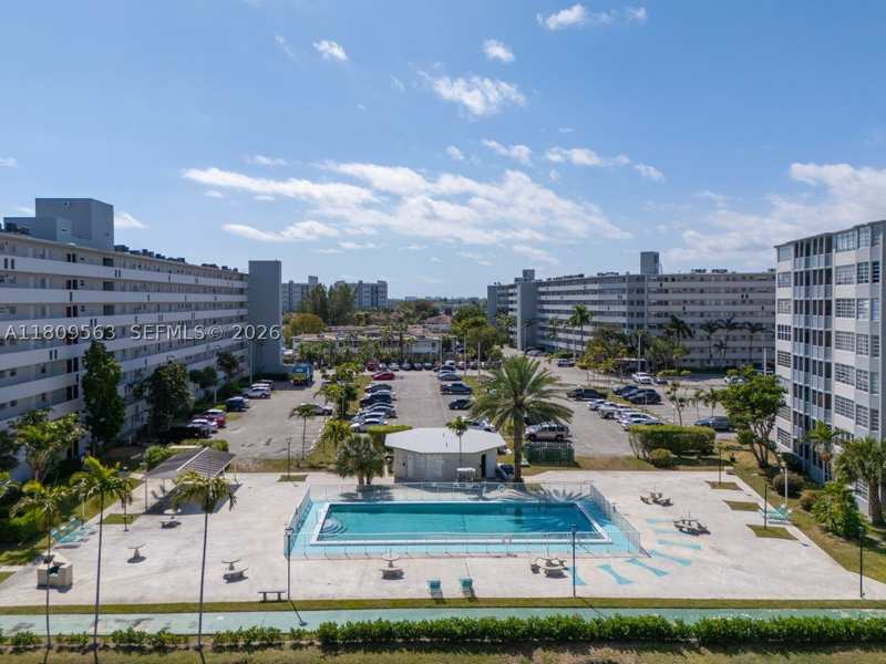 2 bedroom Condominium at 1770 NE 191st St 316-1, Jade Winds Group -, Miami — photo 1