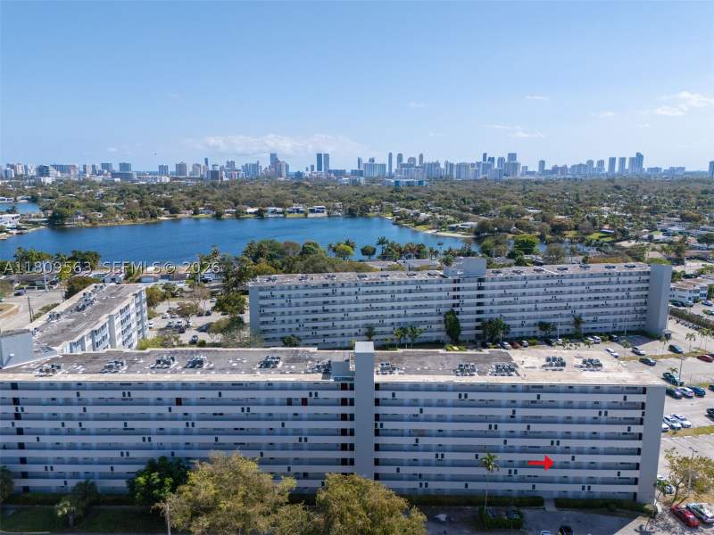 2 bedroom Condominium at 1770 NE 191st St 316-1, Jade Winds Group -, Miami — photo 2
