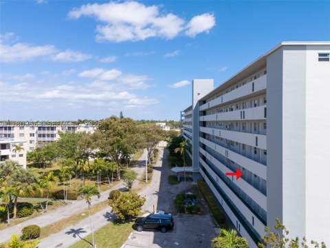 1770 NE 191st St 316-1, Miami FL - photo 8 of 51