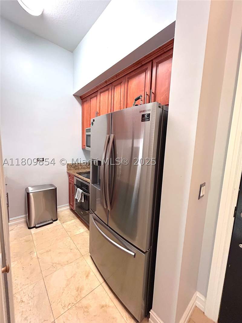 1 bedroom Condominium at 1805 Ponce De Leon Blvd 626, The Ponce Tower Condo, Coral Gables — photo 4