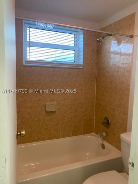 1975 NE 135th St 2D, North Miami FL - photo 13 of 25