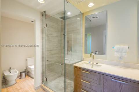 360 Ocean Dr 205S, Key Biscayne FL - photo 12 of 39