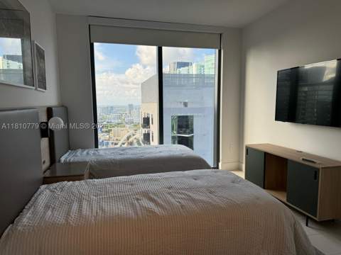 159 NE 6th St 4215, Miami FL - photo 17 of 46