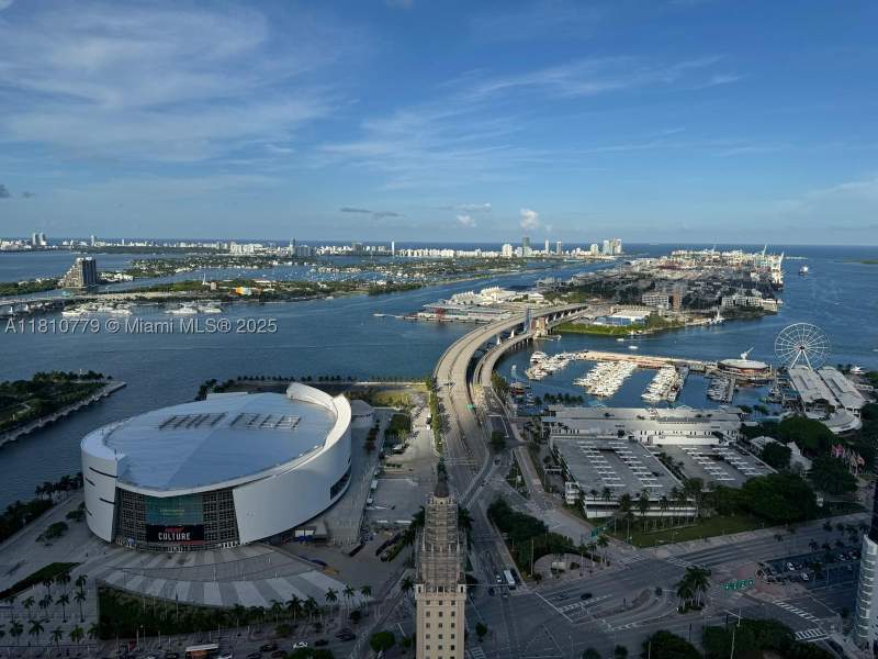 3 bedroom Condominium at 159 NE 6th St 4215, Natiivo Miami Residences, Miami — photo 3