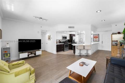 3245 NE 184th St 13402, Aventura FL - photo 8 of 28