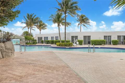 18001 Collins Ave 1504, Sunny Isles Beach FL - photo 7 of 25