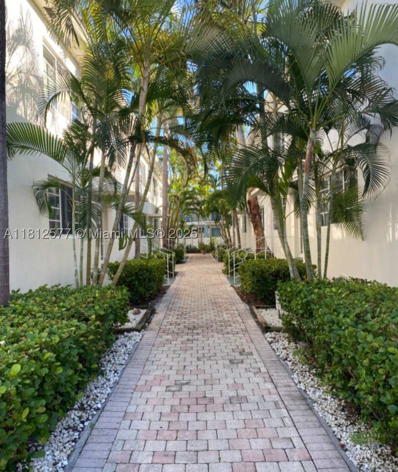 2 bedroom Condominium at 340 84th St 2, Ritz Royal Palm Condo, Miami Beach — photo 1