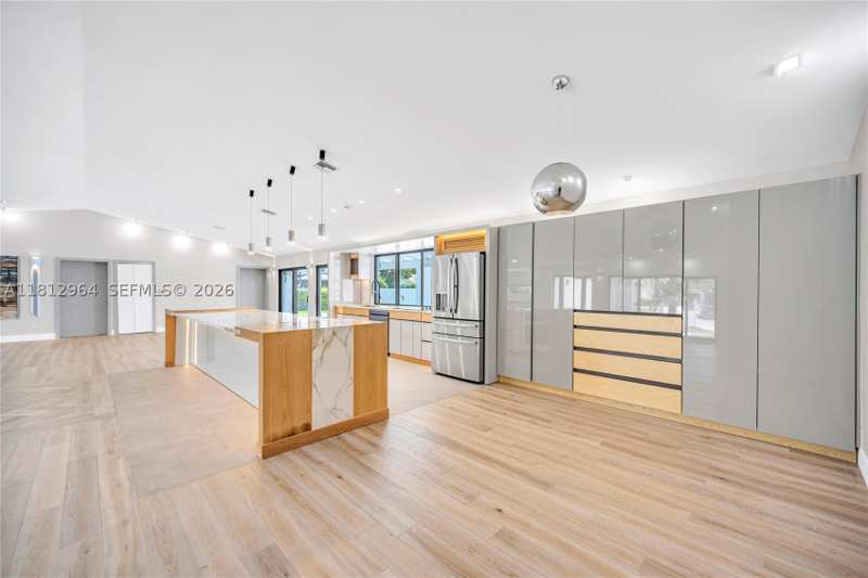 4 bedroom SingleFamilyResidence at 10600 SW 140th St, Mary Ann Estates 1st Addn, Miami — photo 1