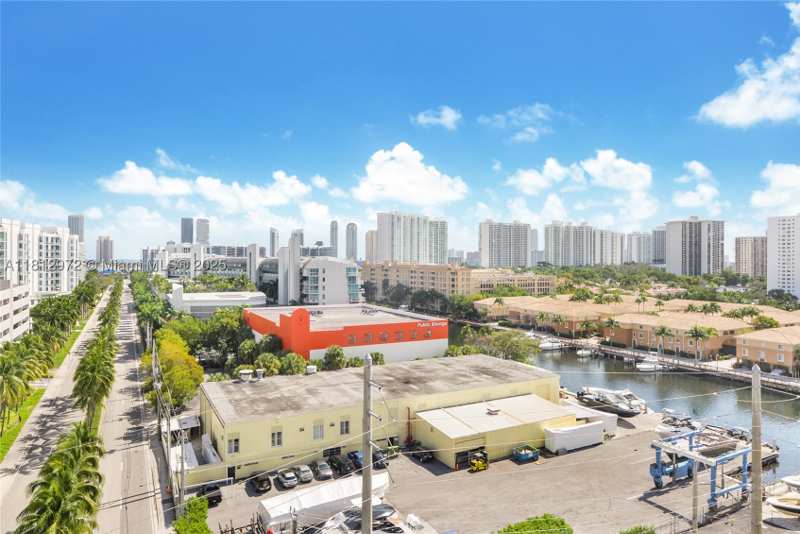 1 bedroom Condominium at 18800 NE 29th Ave 1011, Venture At Aventura East, Aventura — photo 1